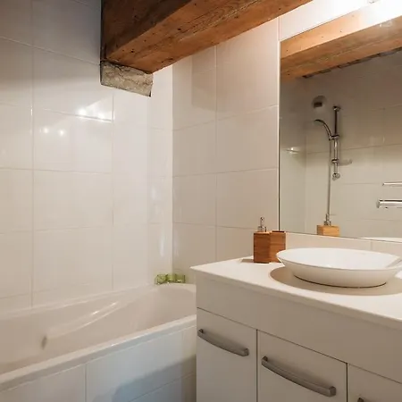 Luckey Homes - Montee Saint Barthelemy 리옹